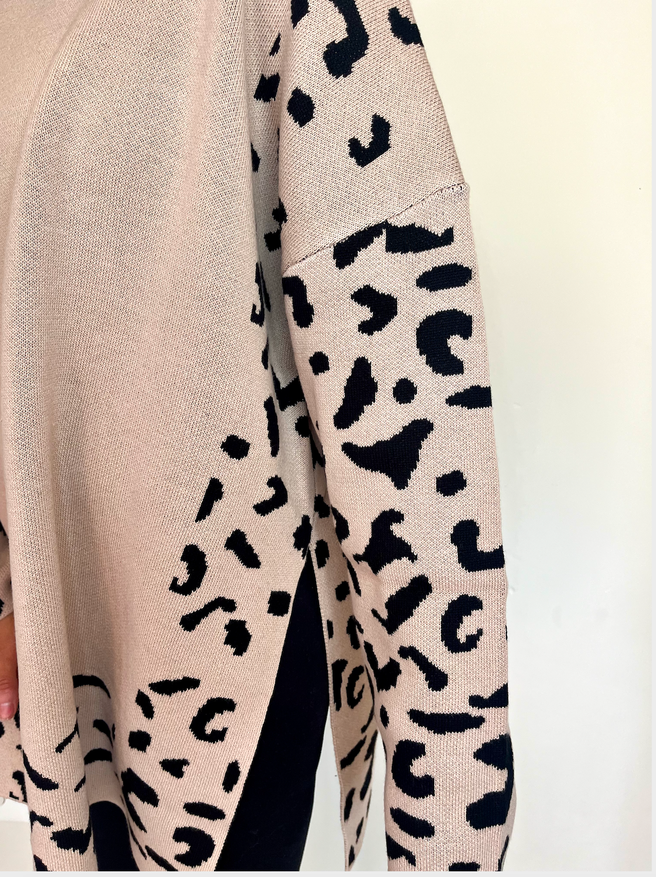 Plus Size Leopard Sleeve Sweater